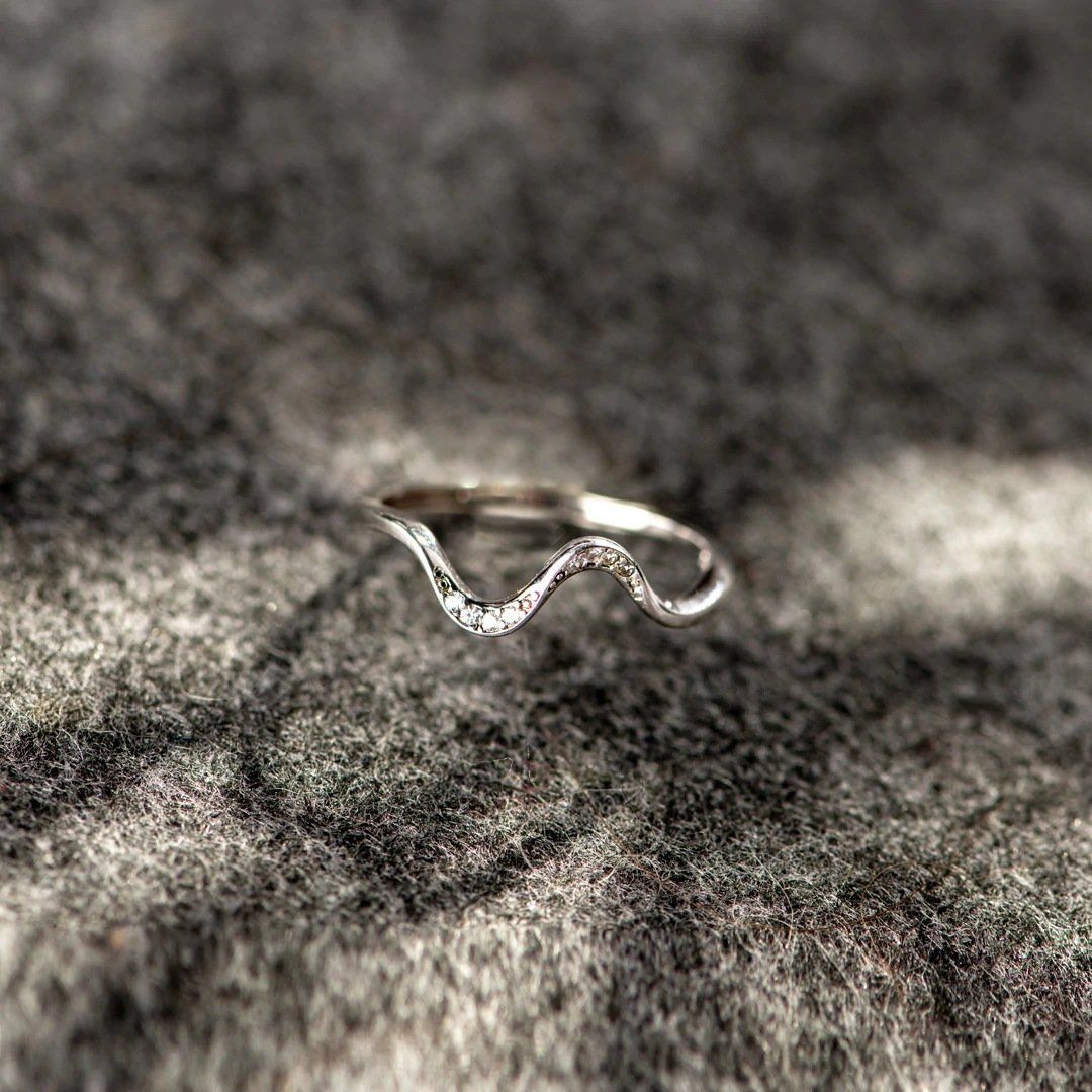 Water wave silver ring