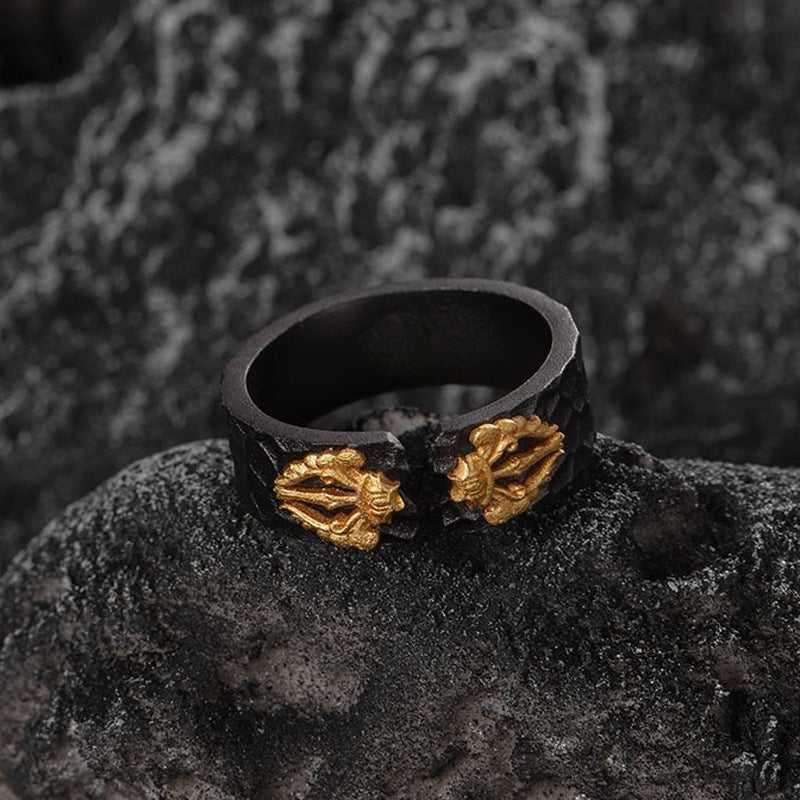 Retro adjustable statement ring